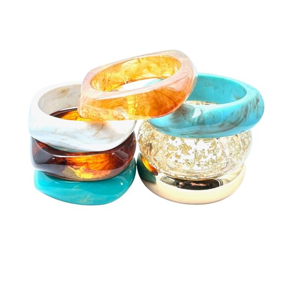 Gold Confetti Clear Lucite Wide Bangle Bracelet Retro Chic Style Stackable - Picture 6 of 7